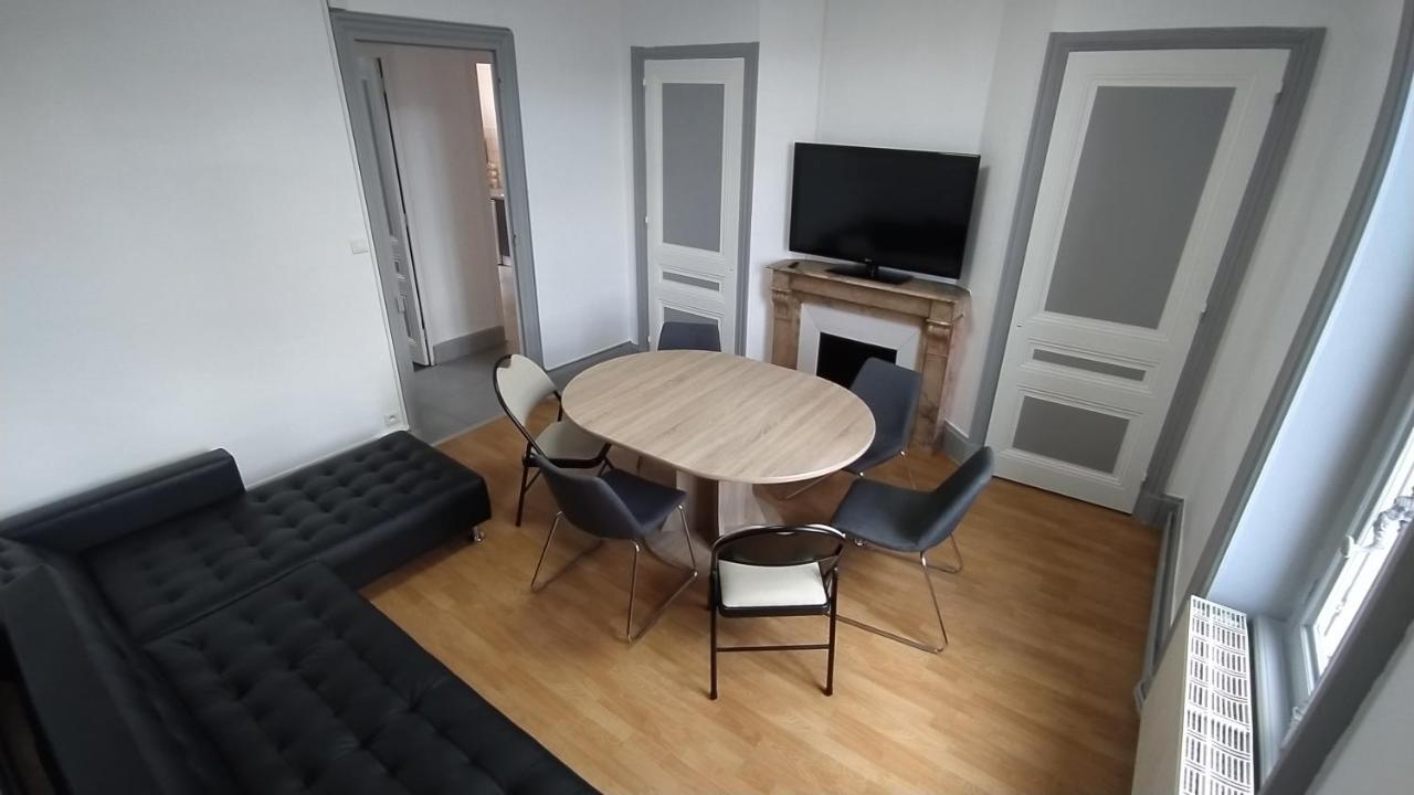 Appart - Hotel La Batisse De Сен-Шамон Екстериор снимка