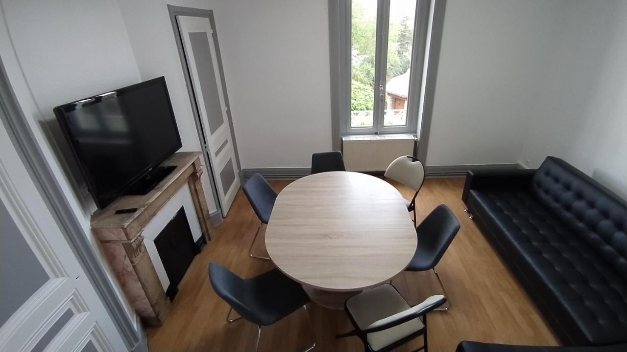 Appart - Hotel La Batisse De Сен-Шамон Екстериор снимка