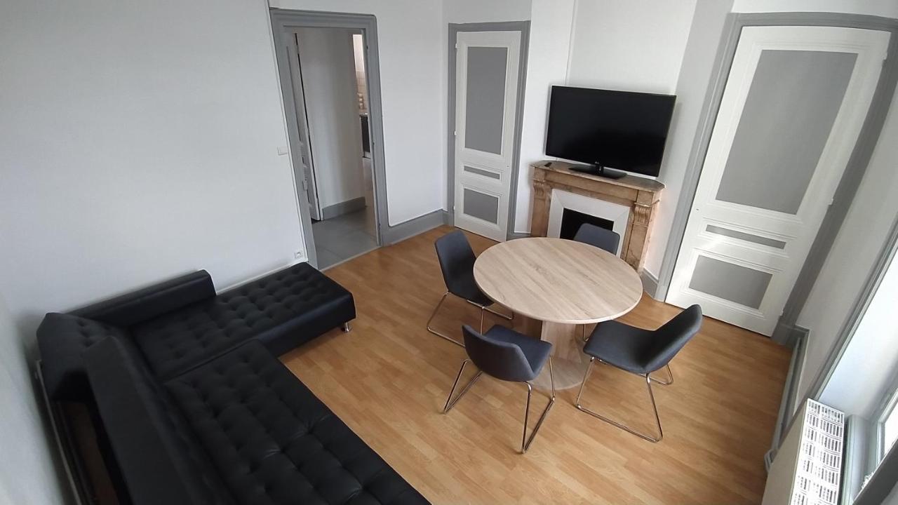 Appart - Hotel La Batisse De Сен-Шамон Екстериор снимка